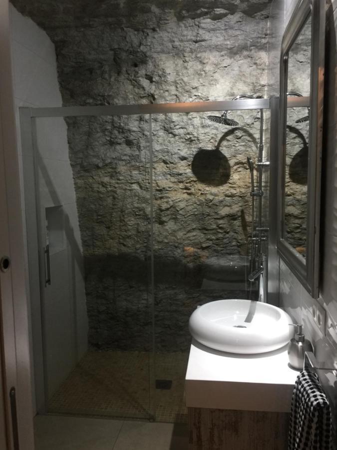 Casa Cueva Un Rincon En La Roca Villa Setenil De Las Bodegas Exterior photo